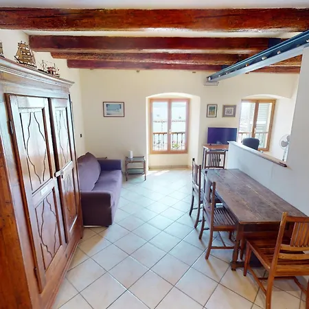 Loft 2 Pieces Vue Dans Vieille Ville, Plages A Deux Pas - Fr-1-196-195 Apartamento *